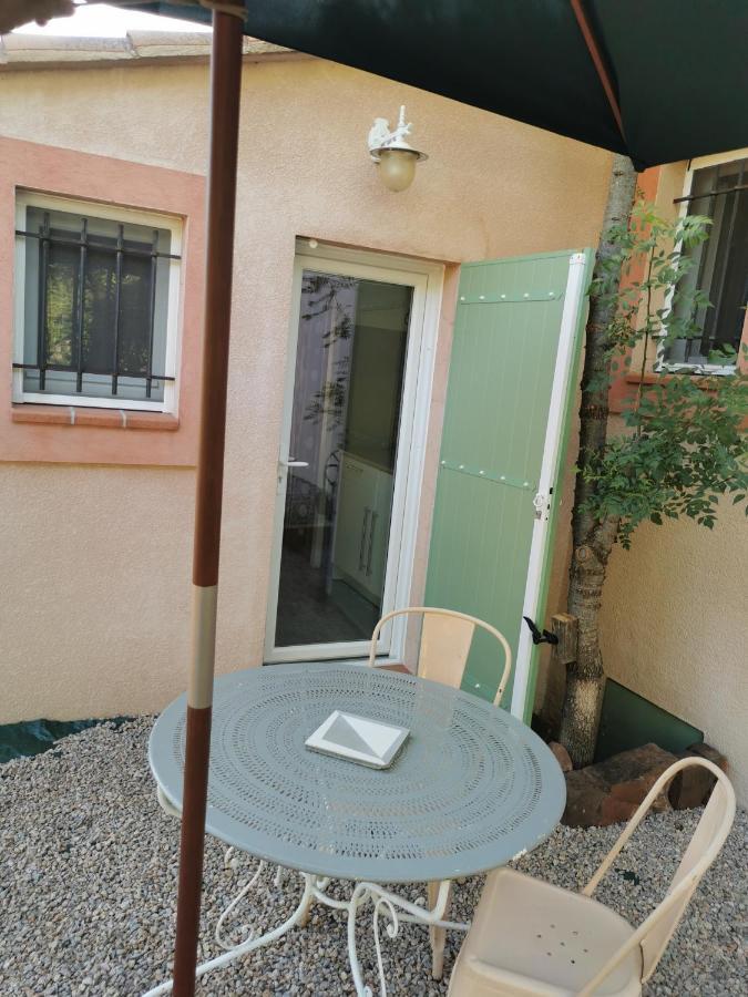 Studio De Charme En Provence, Piscine Et Jacuzzi Partages Le Luc Zewnętrze zdjęcie