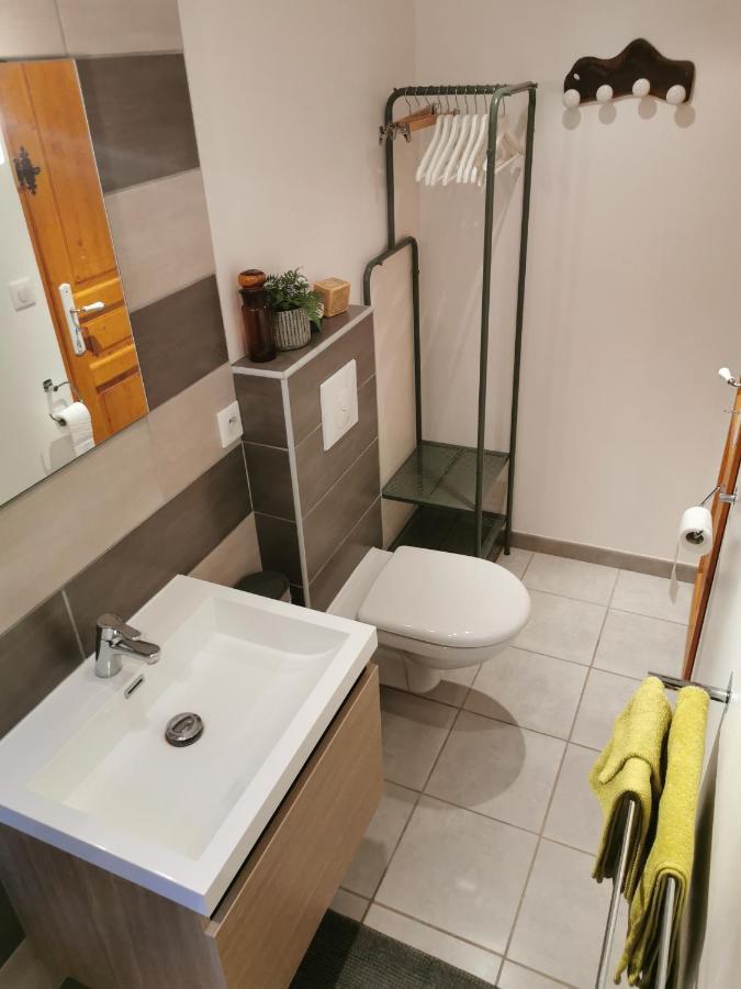 Studio De Charme En Provence, Piscine Et Jacuzzi Partages Le Luc Zewnętrze zdjęcie